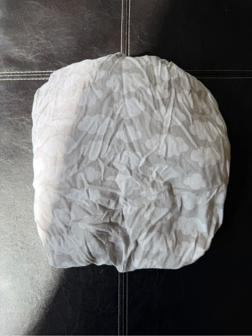 Carter's - White Cloud Print Fitted Crib/Toddler Bed Sheet